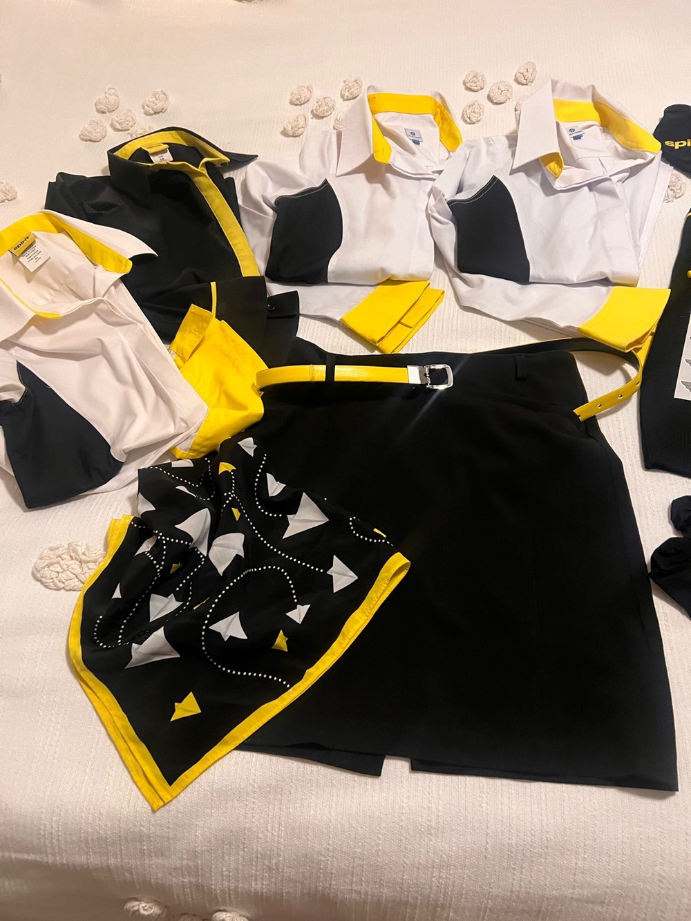Spirit Airlines flight attendant crew issued uniform pieces plus more